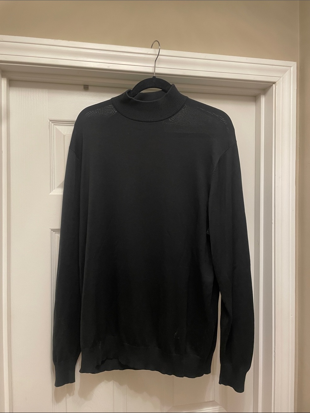 Jos. A. Bank Black 100% silk Turtleneck Sweater uniform formal layering classic